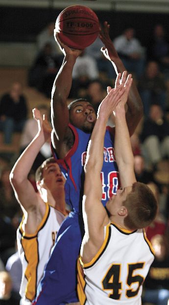 js020309HoopsCent@BettBoys